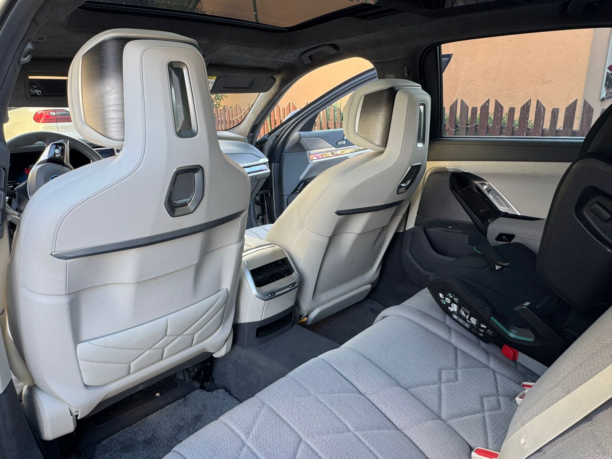 Bmw I7 xDrive photo 6