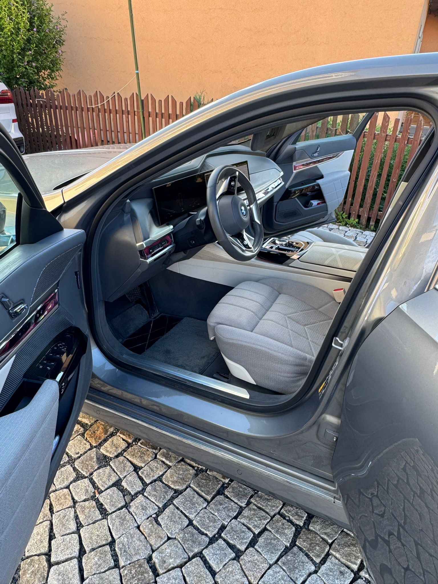 Bmw I7 xDrive photo 7