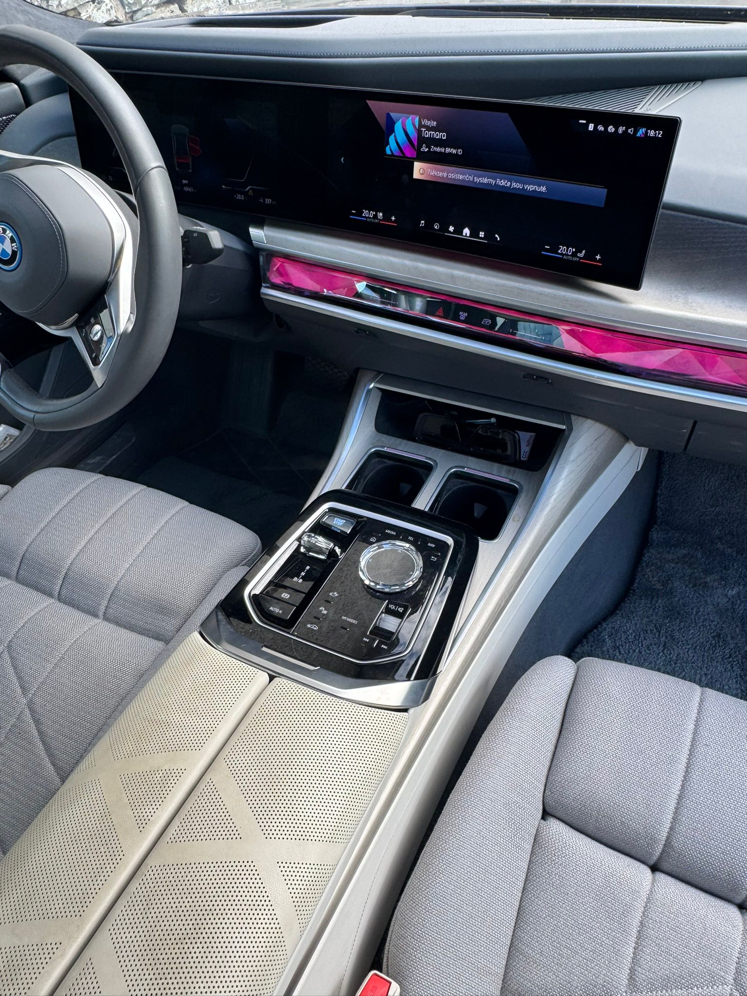 Bmw I7 xDrive photo 8