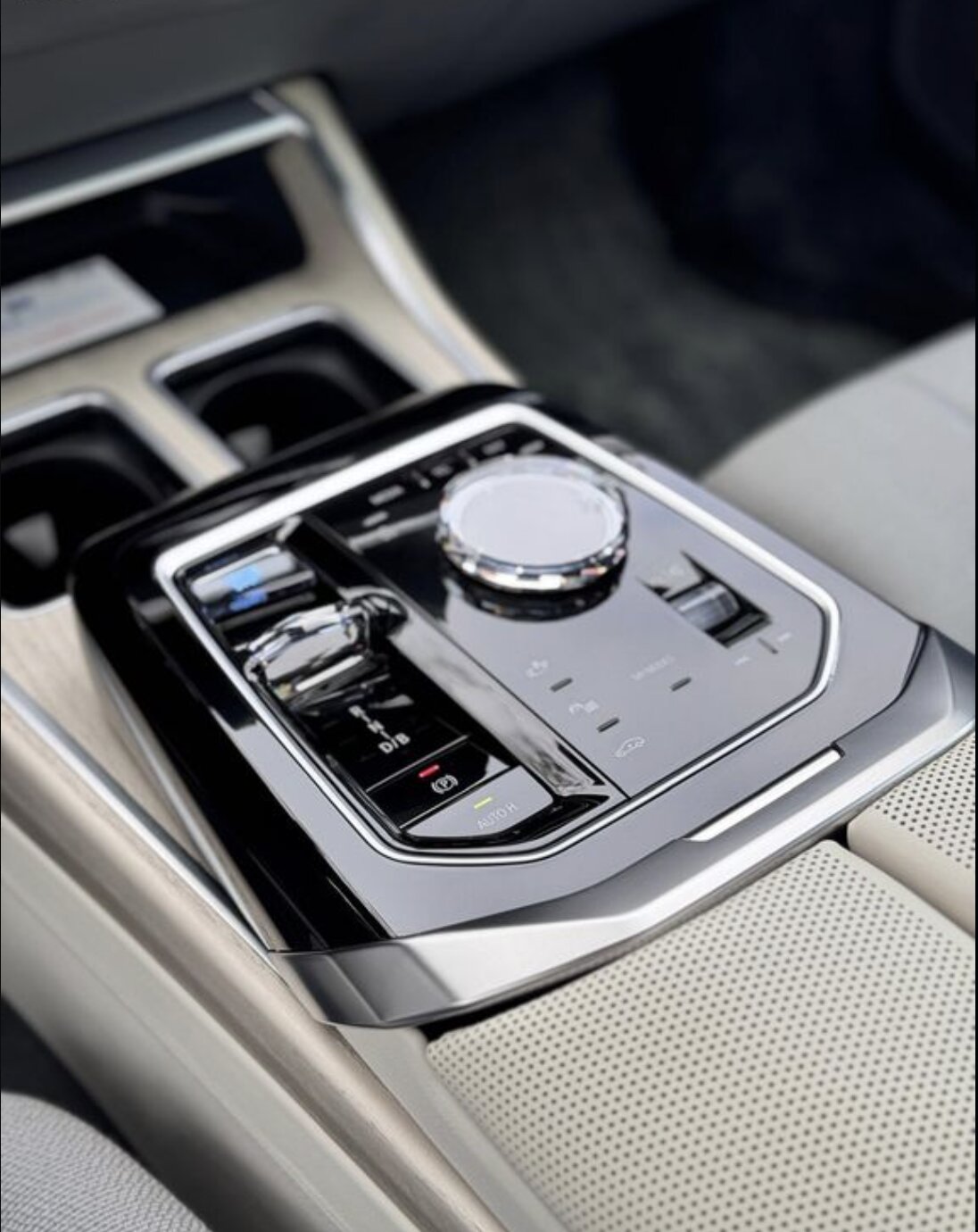 Bmw I7 xDrive photo 13