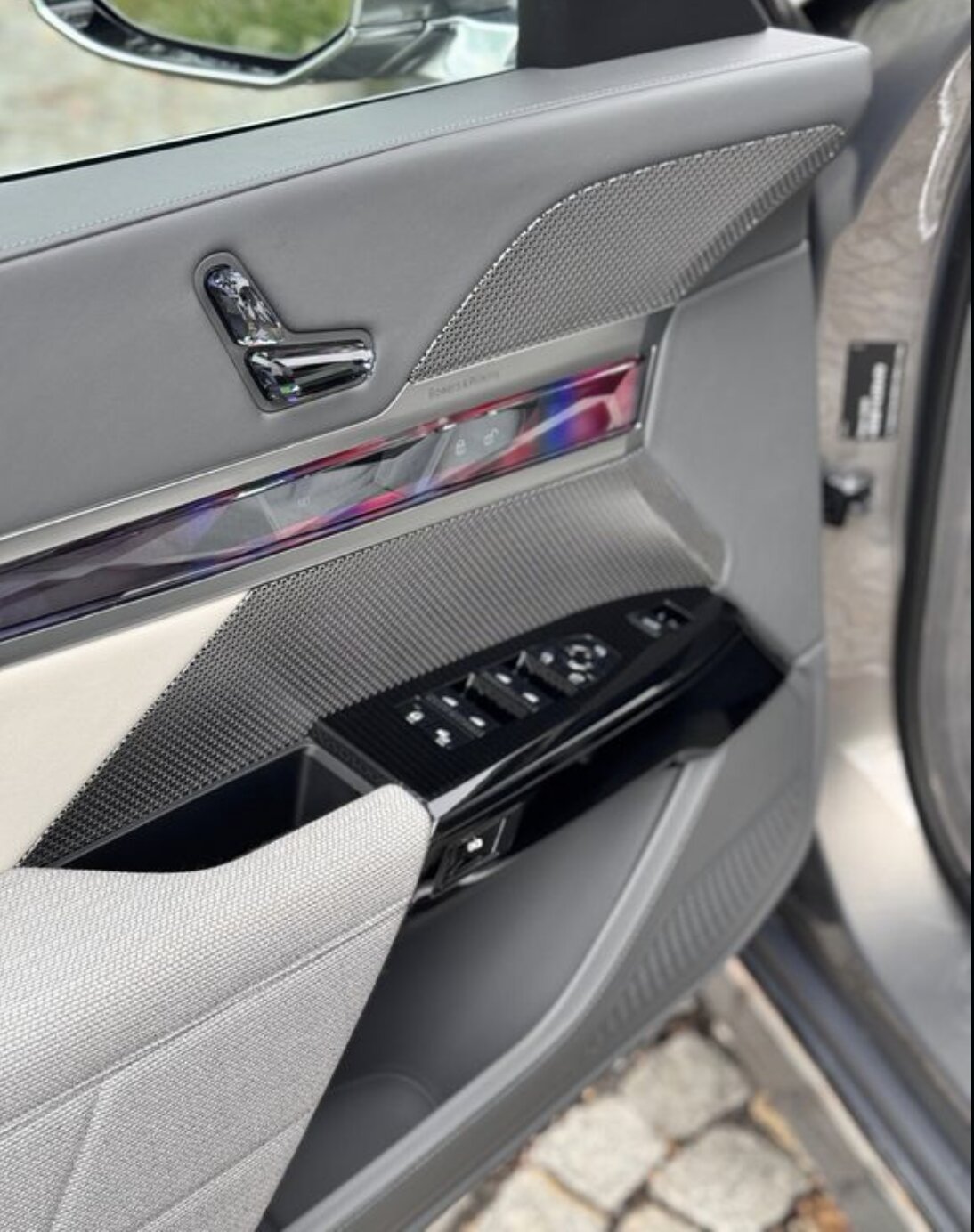 Bmw I7 xDrive photo 16