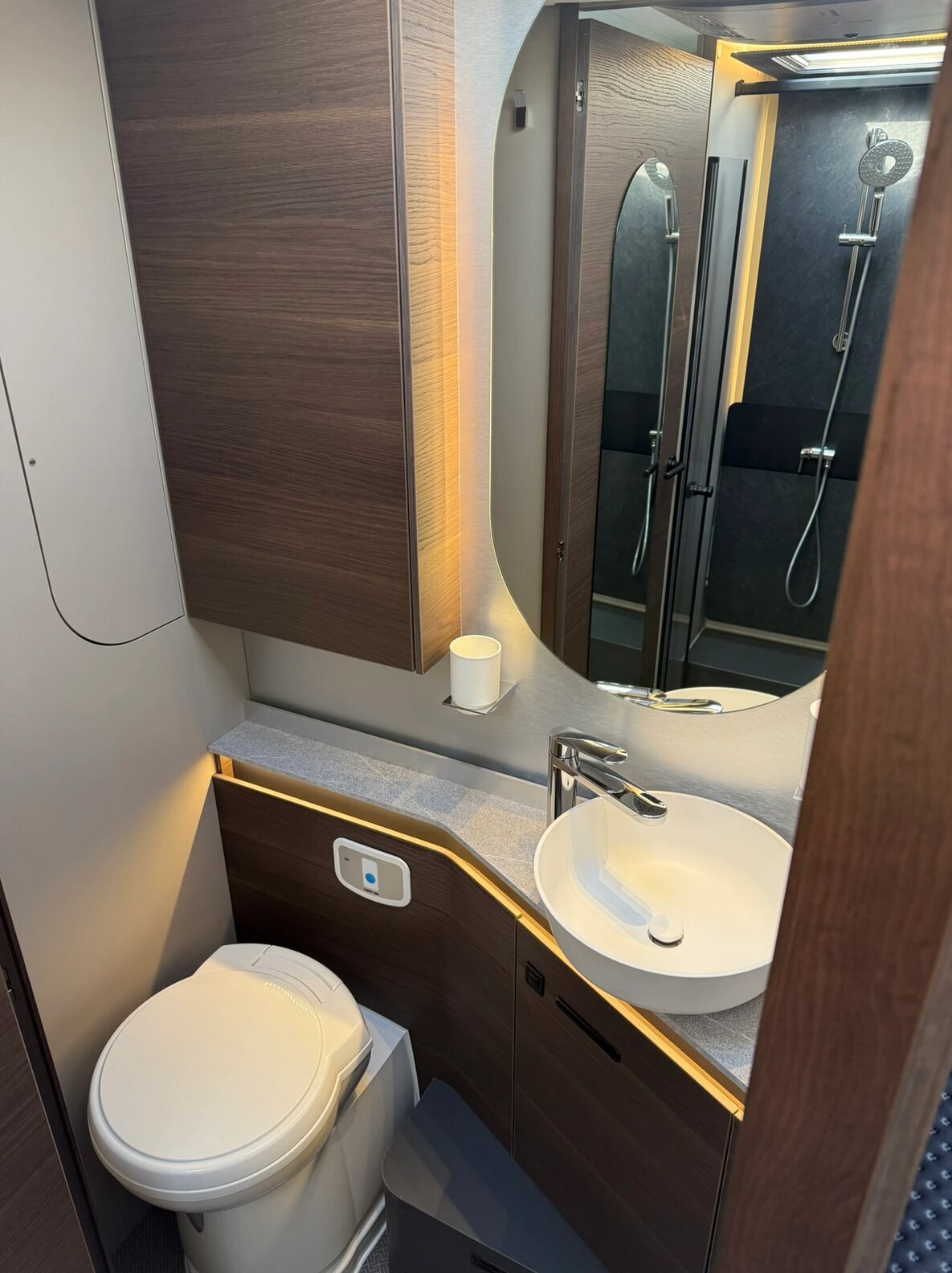 Adria 780 SL Mercedes-Benz photo 6