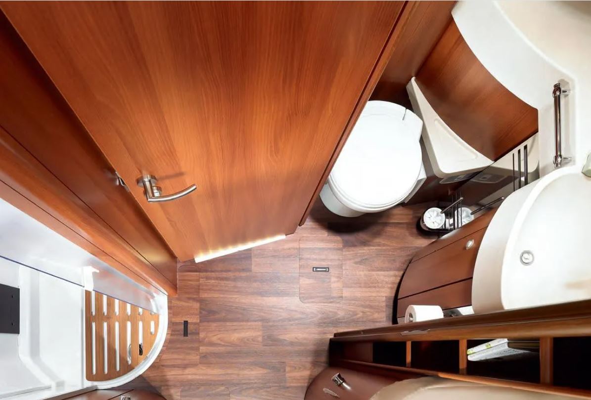 Carthago Chic E-Line I49 Yachting Fiat photo 19