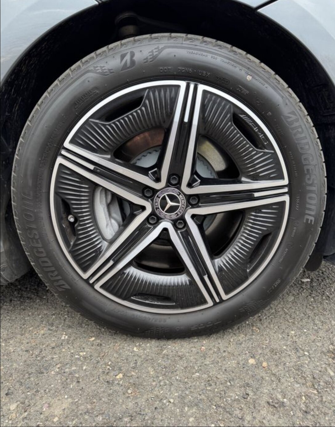 Mercedes-Benz EQE 300 photo 7