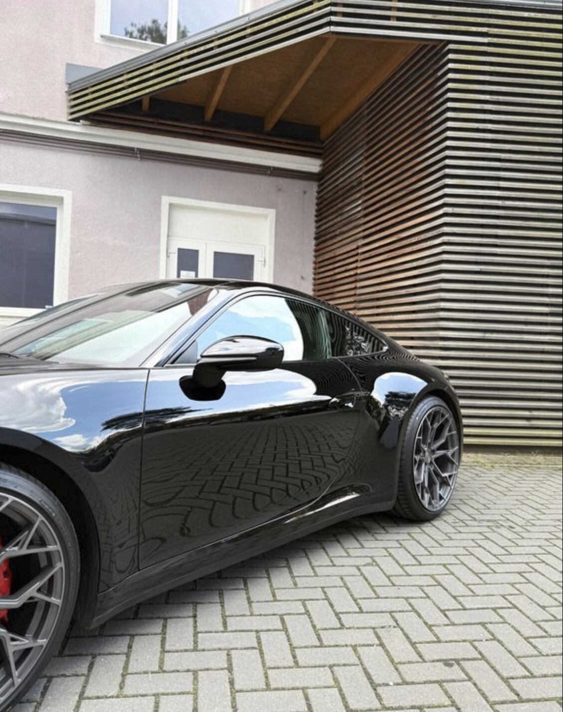Porsche 911 Carrera 4 photo 8