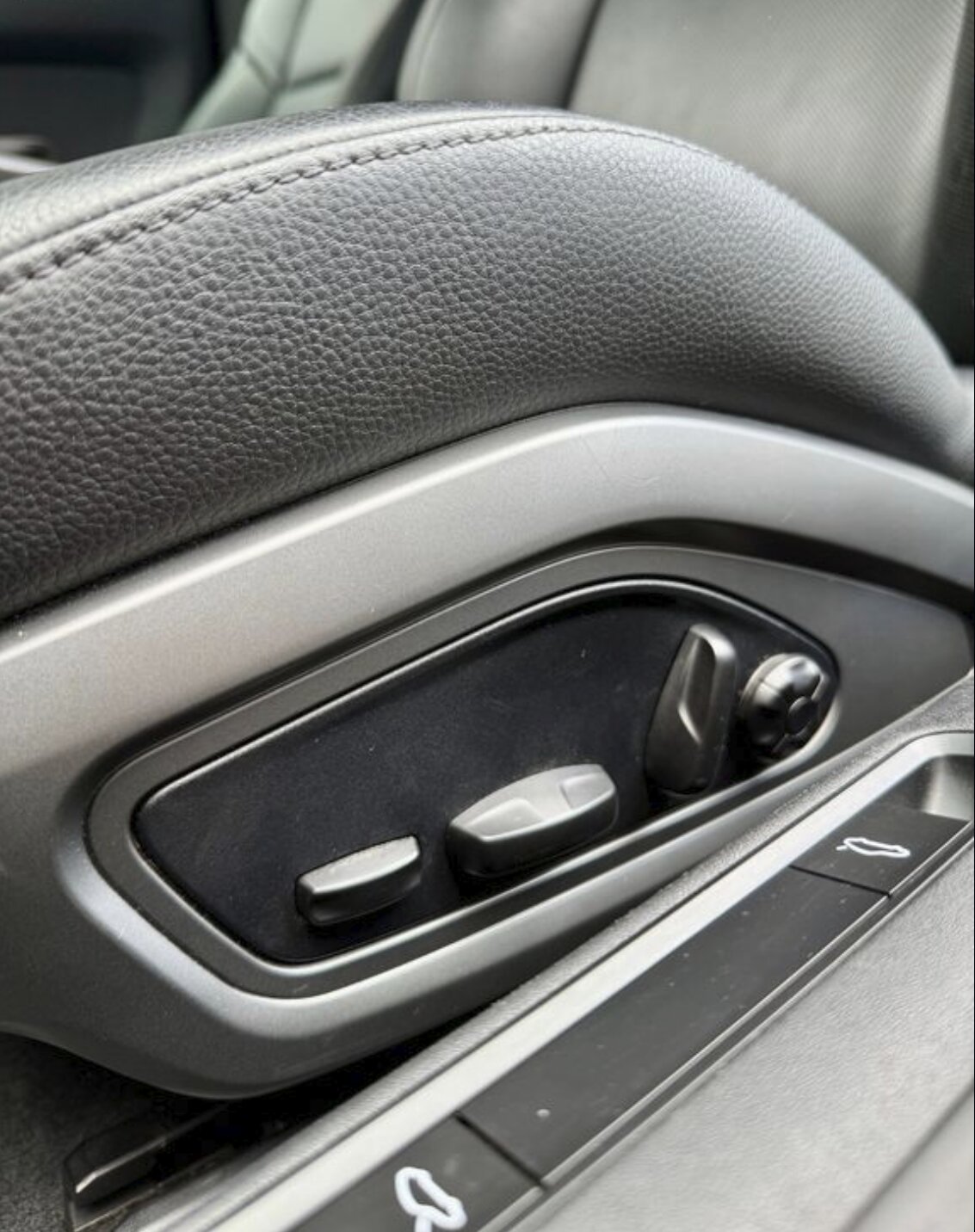 Porsche 911 Carrera 4 photo 13