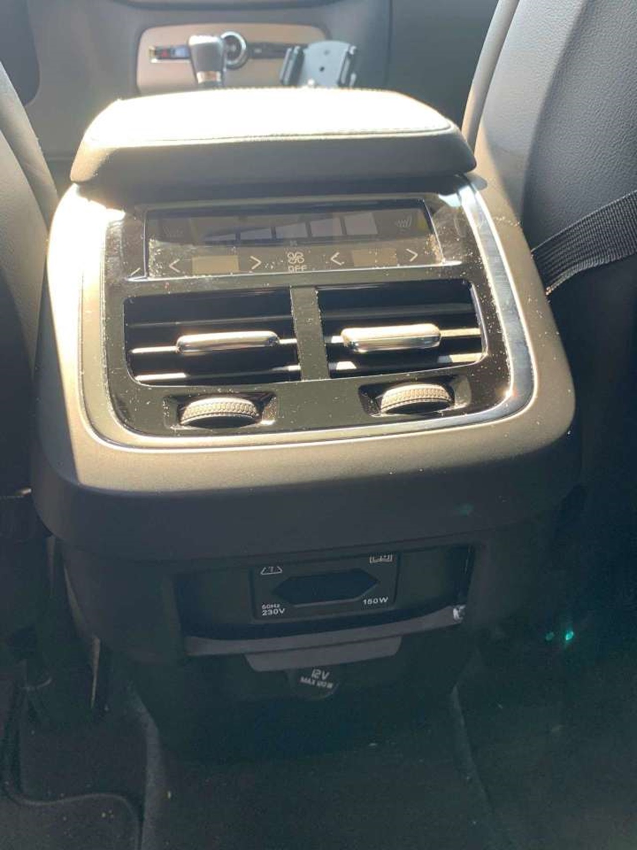 Volvo XC90 D5 AWD Inscription photo 7