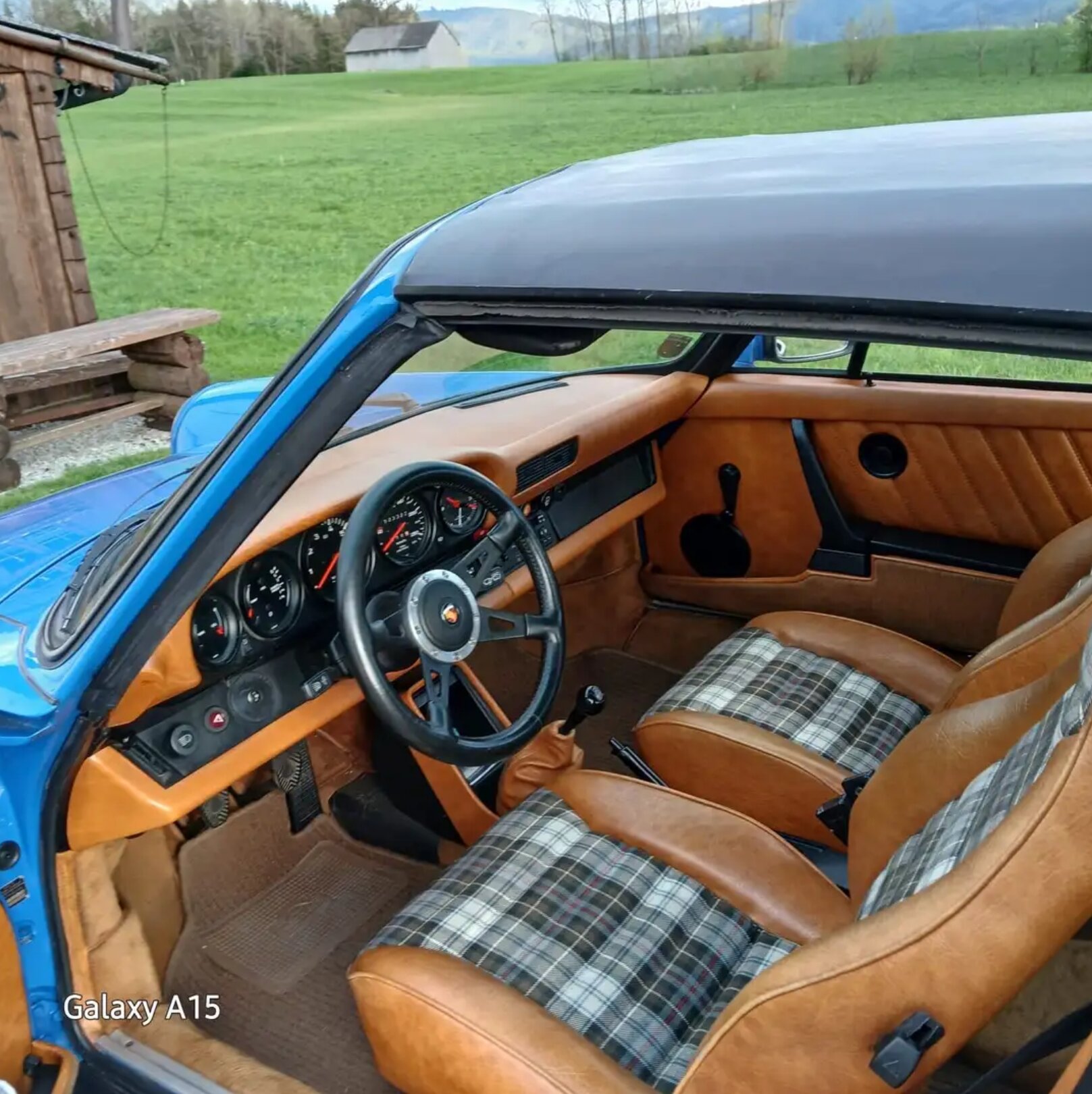 Porsche 911 SC Targa photo 12