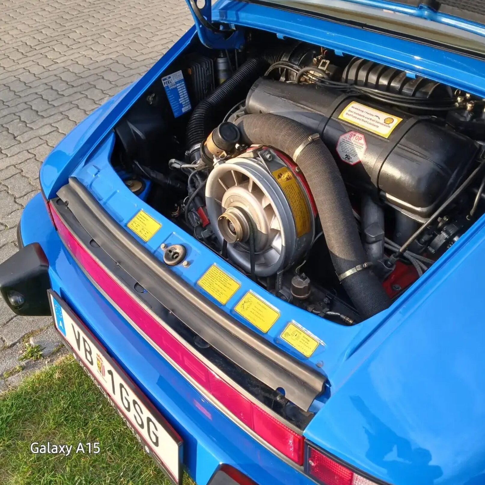 Porsche 911 SC Targa photo 14