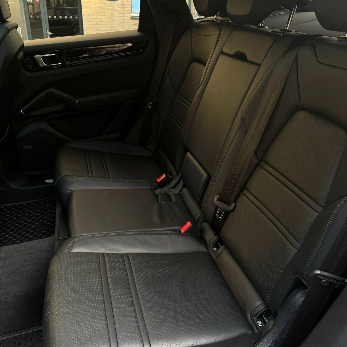 Porsche Cayenne E-Hybrid photo 12