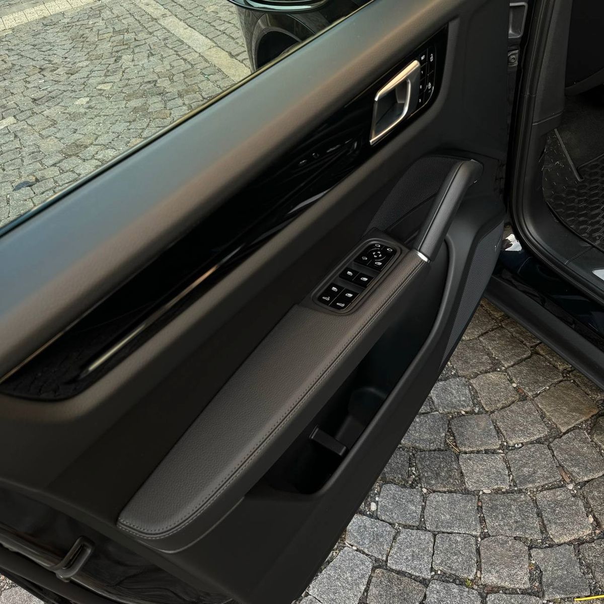 Porsche Cayenne E-Hybrid photo 16